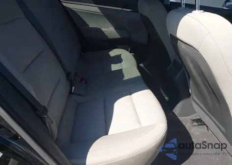 2017 Hyundai Elantra Se z USA, uszkodzony, nr VIN KMHD84LF7HU161737